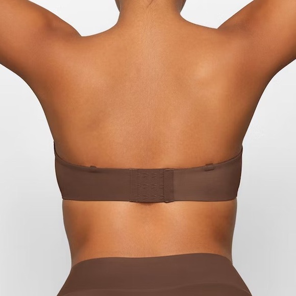 SKIMS SMOOTHING INTIMATES UNLINED STRAPLESS BRA JASPER - 34B - Picture 5 of 9